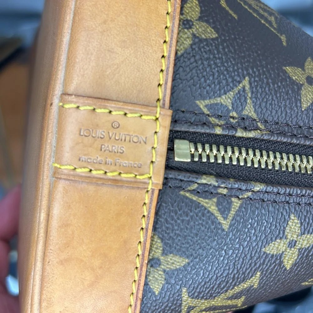 LOUIS VUITTON Louis Vuitton Alma Bag - Picture 9 of 13